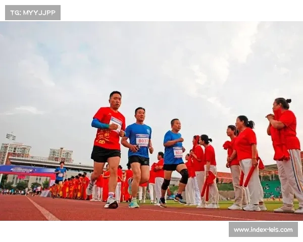 中国田径大众达标总决赛鸟巢举行,千名大众选手参赛 中国田径大众达标总决赛鸟巢举行,千名大众选手参赛